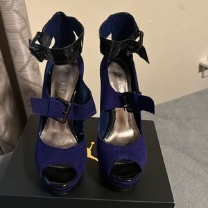 beautiful almost new bakers shoes